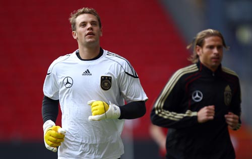 都为他在紧 都为他在紧