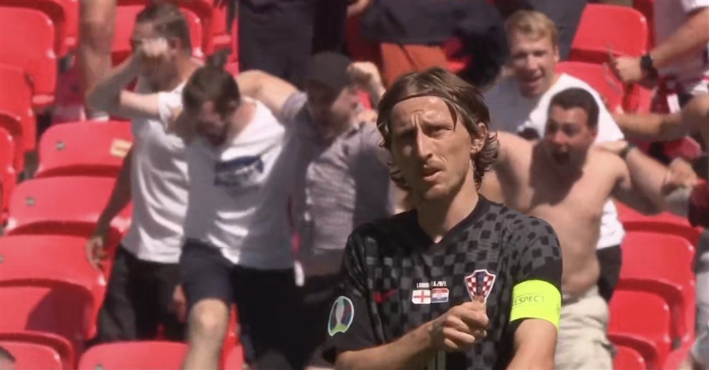 起了球迷的 起了球迷的